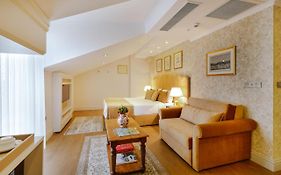Delita City Hotel